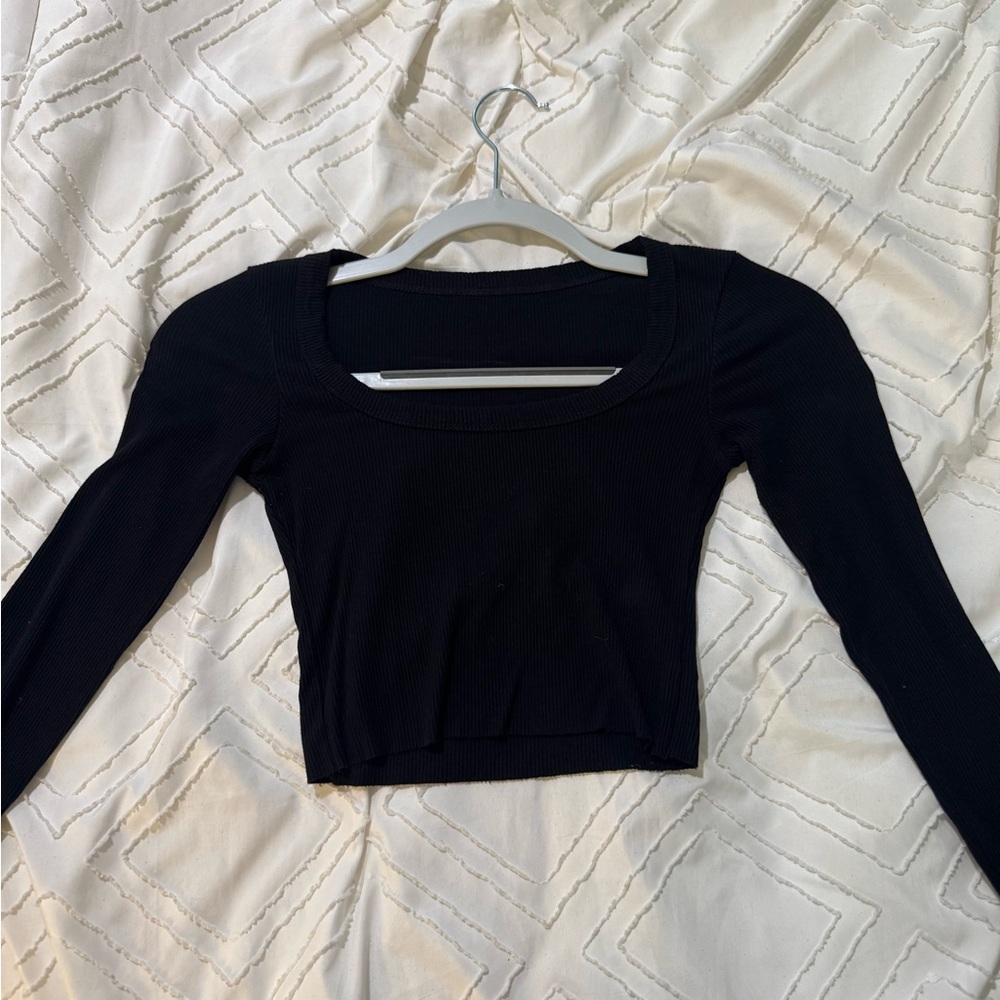 Amazon Black Long Sleeve Crop Top